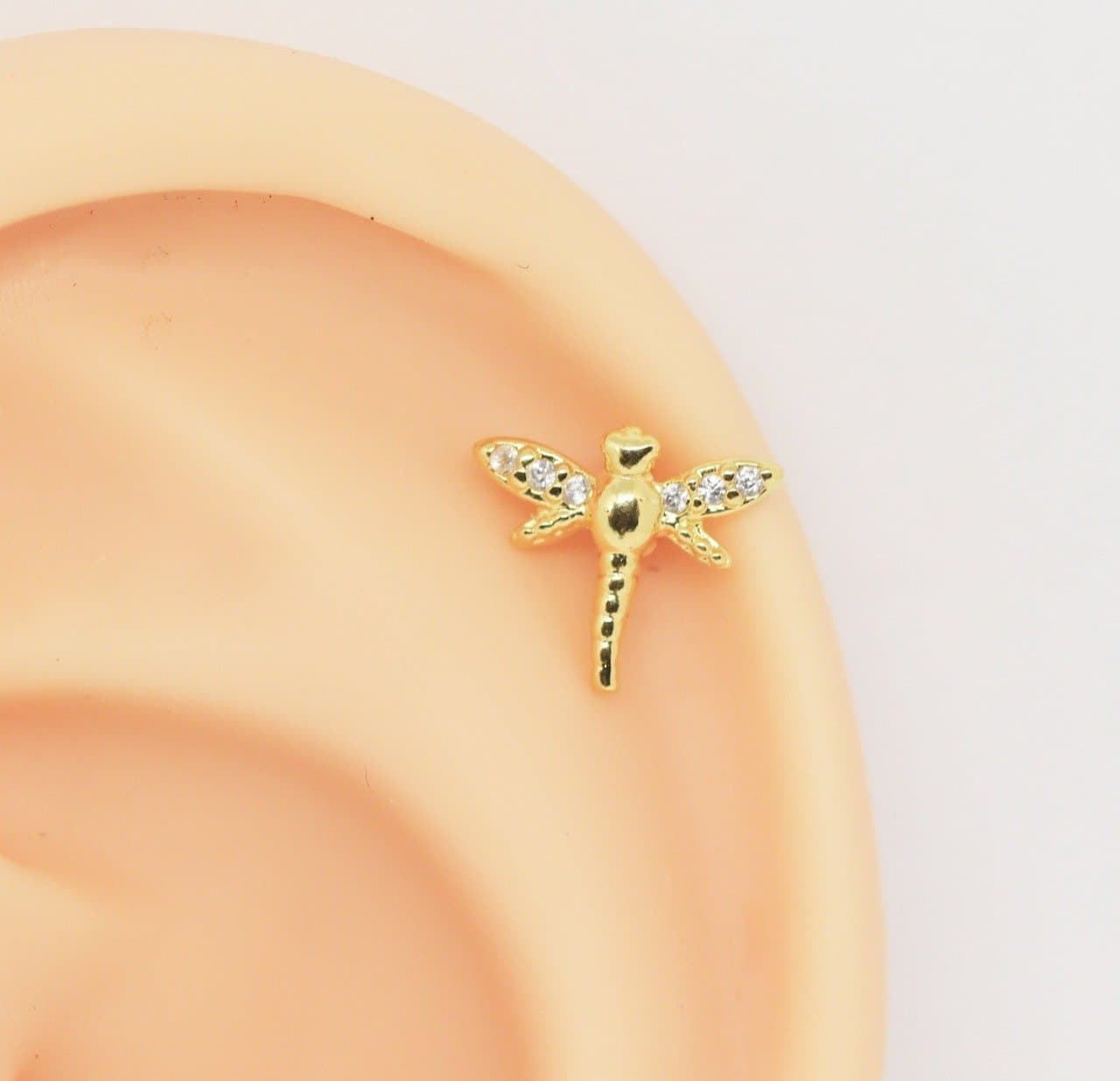 Piercing Hélix Flat Libélula Semi Jóia Folheada a Ouro Cravejada