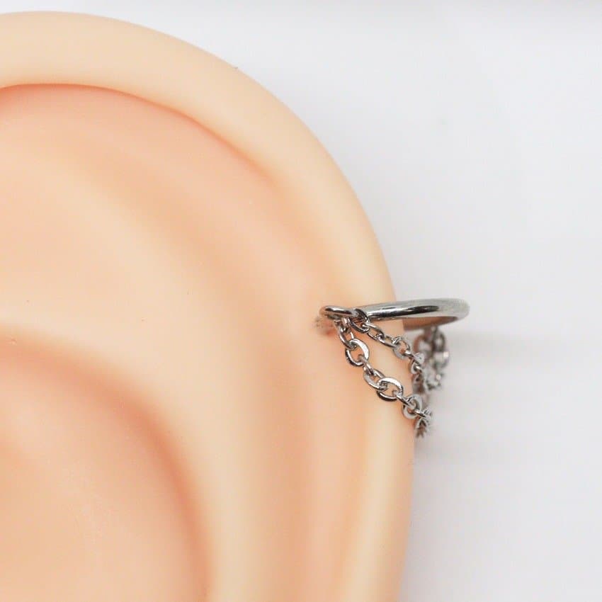 Piercing Hélix Segmento  Brixton em Aço Cirúrgico com Correntes 8mm