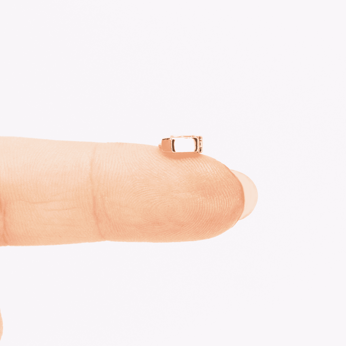 Piercing Mini Argola Sextavada 4,5mm Trágus Australiano Hélix (perfuração bem na ponta)