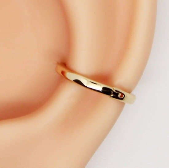 Piercing Conch Argola Lisa Clicker Folheado a Ouro