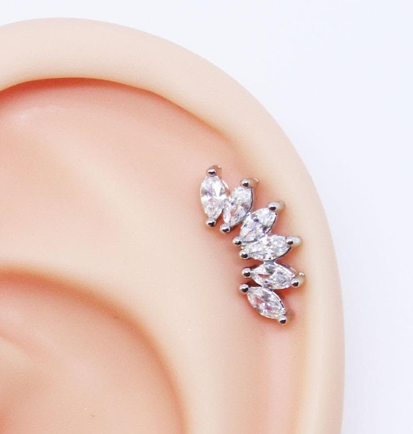 Piercing Cluster Folheado a Ouro Branco com Zircônias