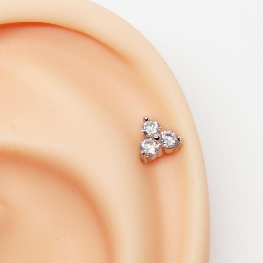 Piercing Trinity com Zircônias