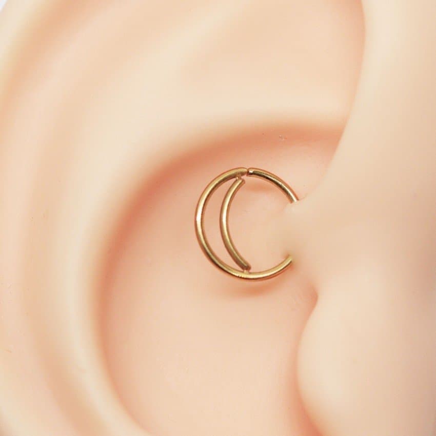 Piercing Daith Meia Lua Aço PVD Gold