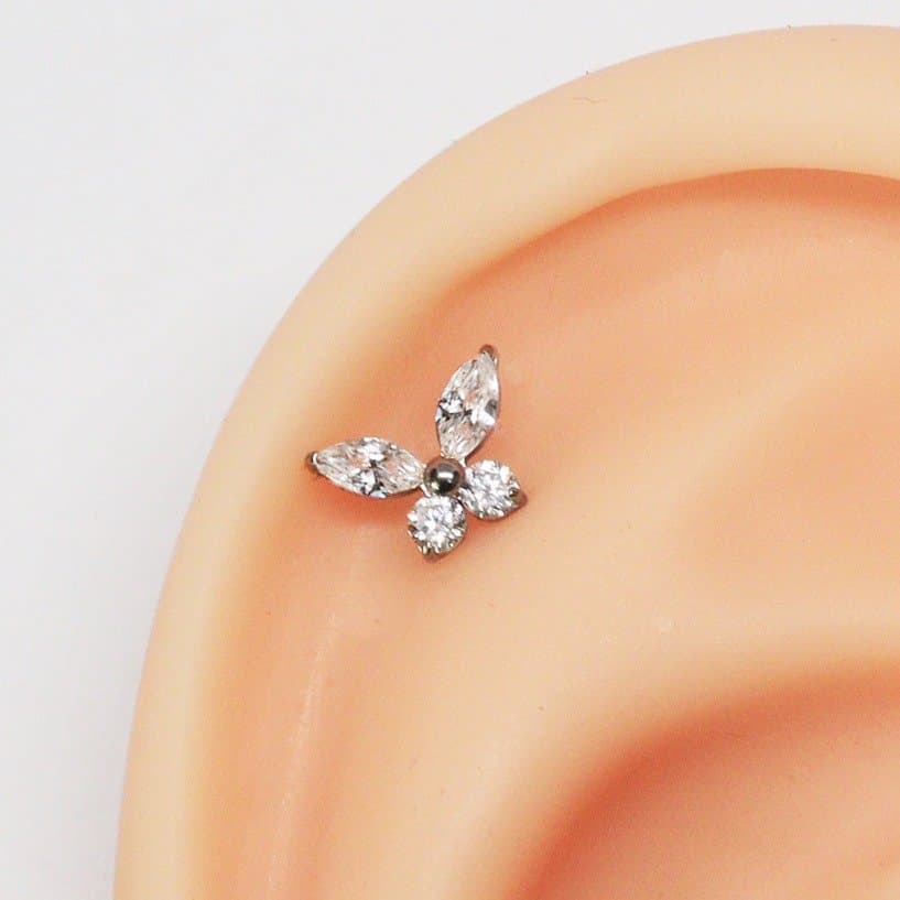 Piercing Helix Titânio Borboleta Cravejada Rosca Interna