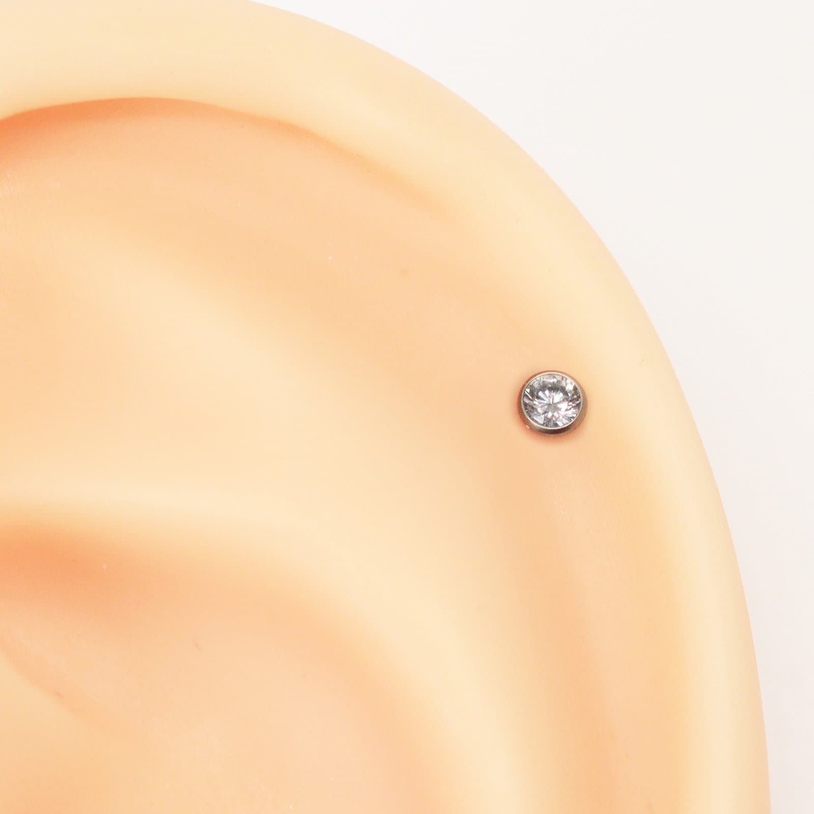 Piercings Helix Labret Australiano Pedra 3mm Titânio Natural Push In