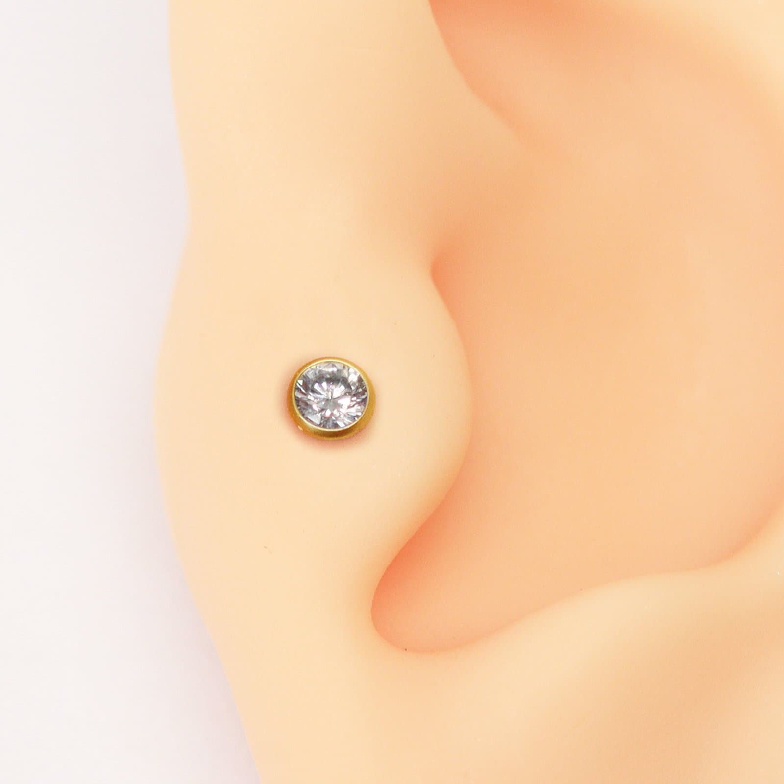 Piercings Trágus Labret Australiano Pedra 3mm Titânio Gold Push In